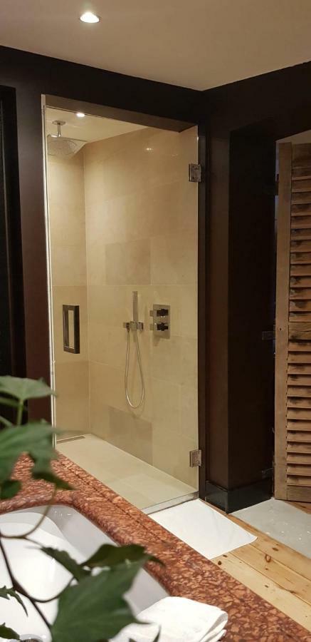 Les Grands Arbres Bed & Breakfast Brüksel Dış mekan fotoğraf